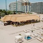 Axxis Nova Seaside-parcare Gratis * Năvodari